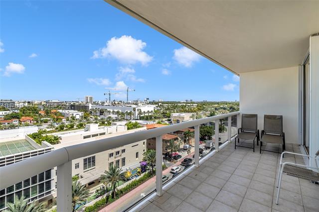 Foto del edificio - 9559 Collins Ave