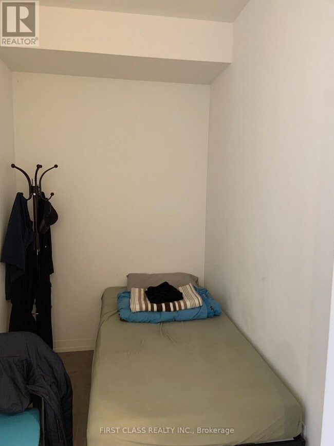 Photo du bâtiment - 251 Jarvis St