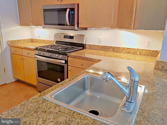 Foto del edificio - 631 D St NW