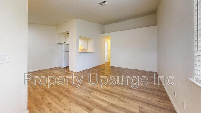 Building Photo - 1487 Bradford Way