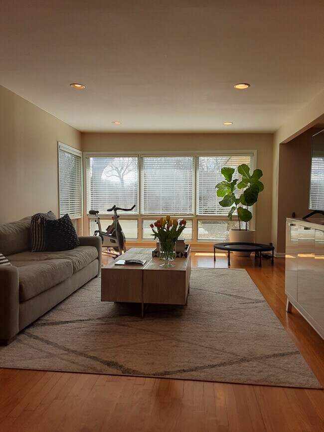 Foto del edificio - 433 Jefferson Ave