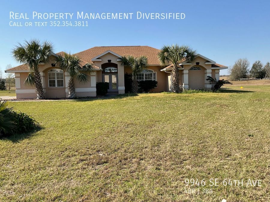 Primary Photo - Beautiful Countryside Home in Golf Park