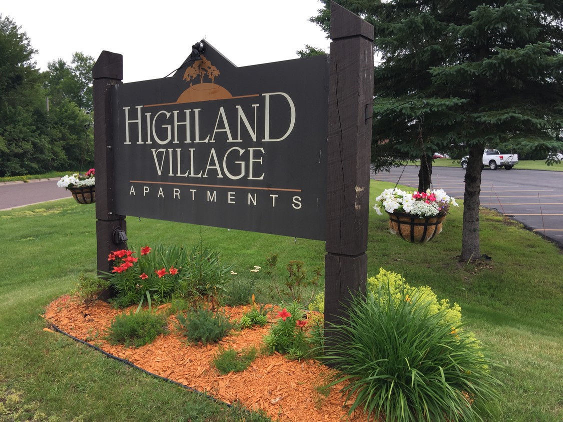 Entrance - Highland Village Apartments