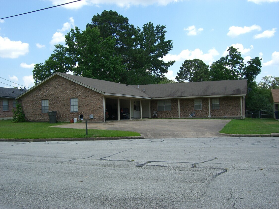 Foto principal - 114 Gatewood Ln