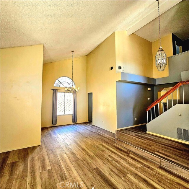 Building Photo - 716 La Loma Ln