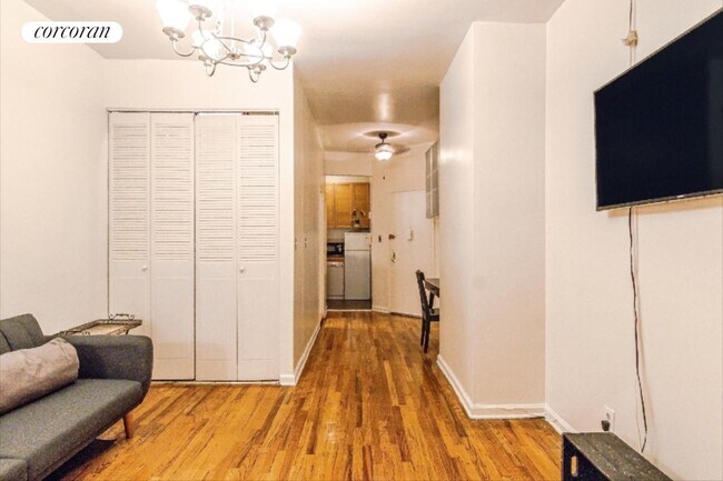 Foto del edificio - 205 E 89th St