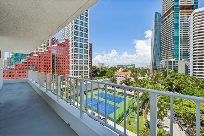 Foto del edificio - 200 SE 15th Rd