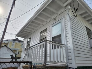 Building Photo - 1807 Church St