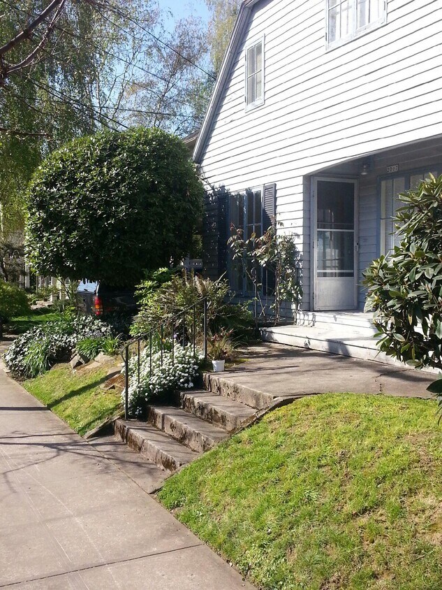Foto principal - 2017 NE 12th Ave