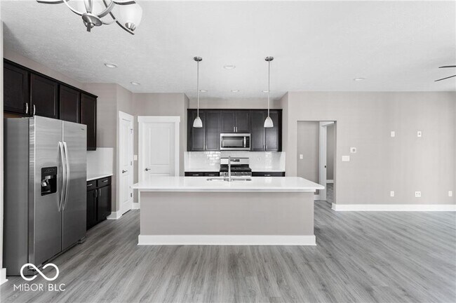 Foto del edificio - 14450 Treasure Creek Ln