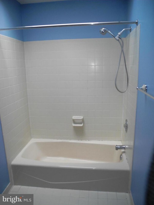 Foto principal - 507 Nightingale Ct