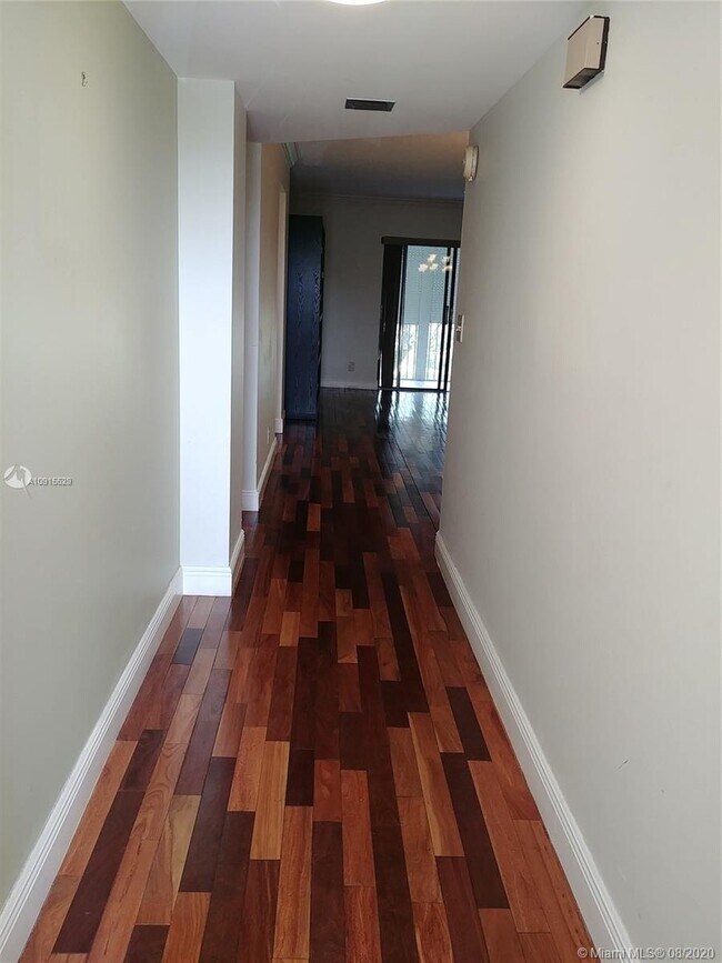 Building Photo - 3575 Broken Woods Dr