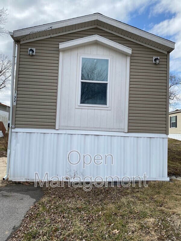Building Photo - 10728 N Stark Ave