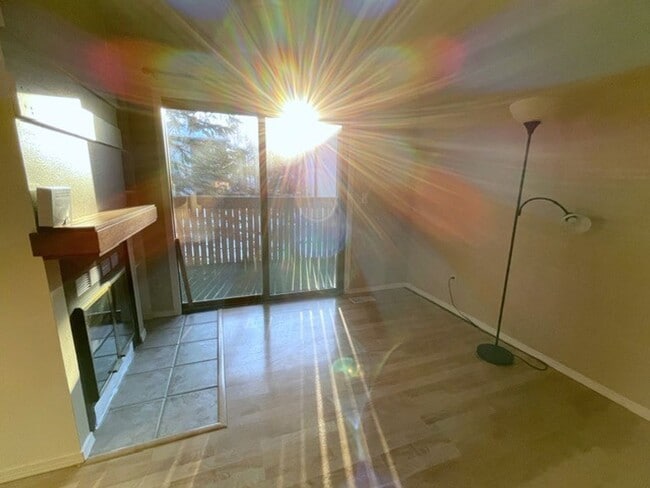 Building Photo - 7342 Huntsmen Cir