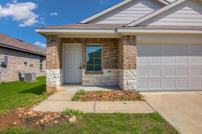 Building Photo - 2439 Moraine Vly Dr