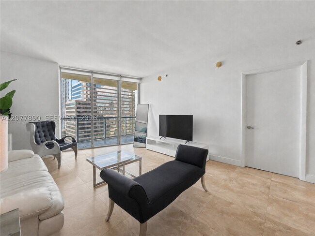 Foto del edificio - 495 Brickell Ave