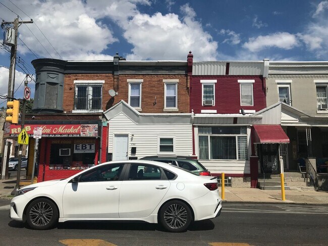 Building Photo - 2561 N 29th St