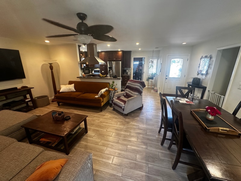 Primary Photo - 14421 Calneva Ln