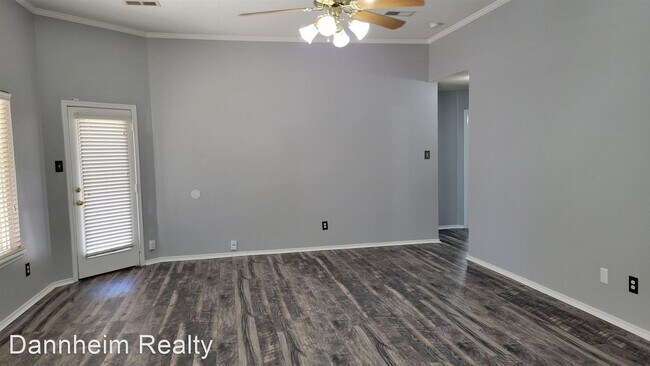 Building Photo - 3 br, 2 bath House - 10610 Boston Ave