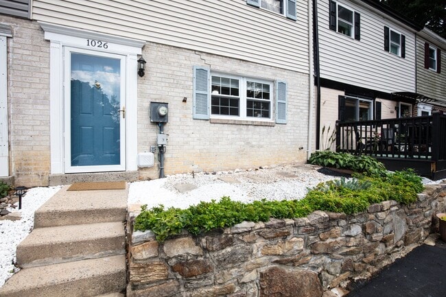 Building Photo - 1026 Fox Run