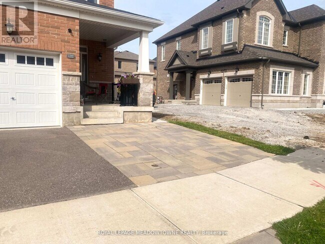 Building Photo - 1269 Rose Way