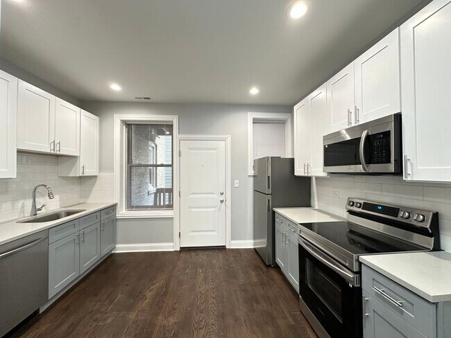 Foto del edificio - 1224 W Rosemont Ave