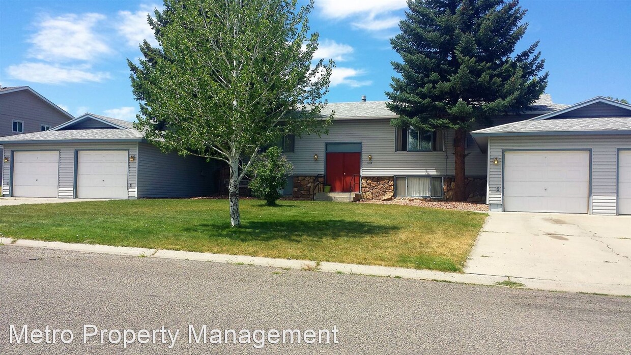 Primary Photo - 1410 Easy St