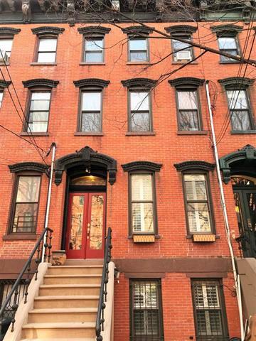 Building Photo - 153 Mercer St