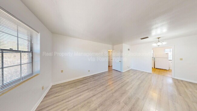 Foto del edificio - 3126 Belden Cir