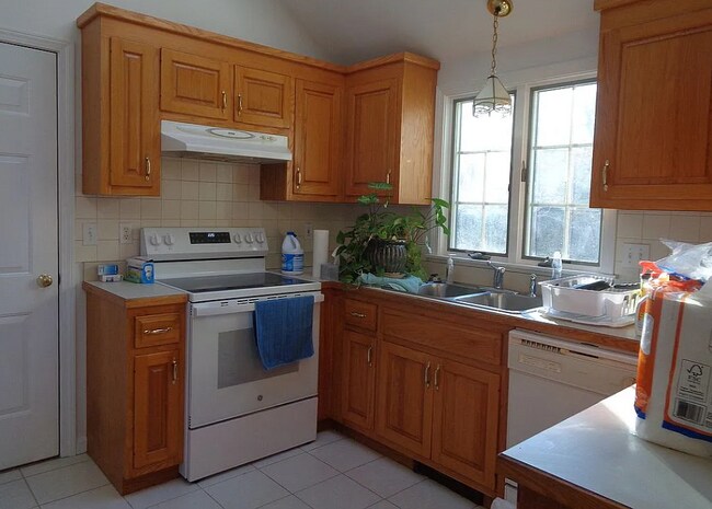 Building Photo - 61 Hokum Rock Rd