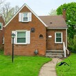 Foto principal - 18509 Birwood St