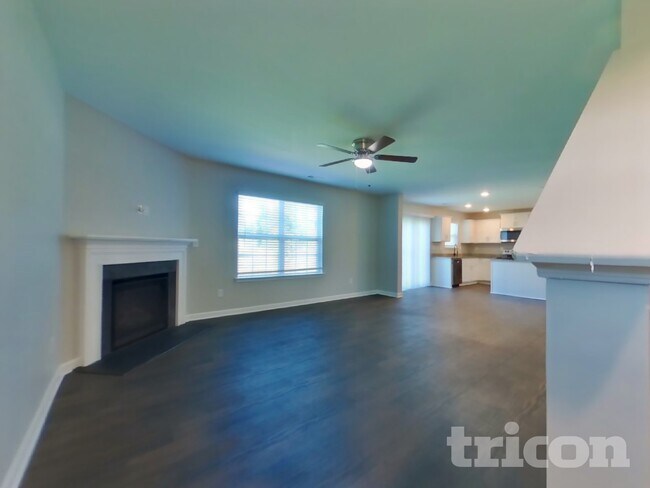 Foto del edificio - 205 Brenett Francis Ct