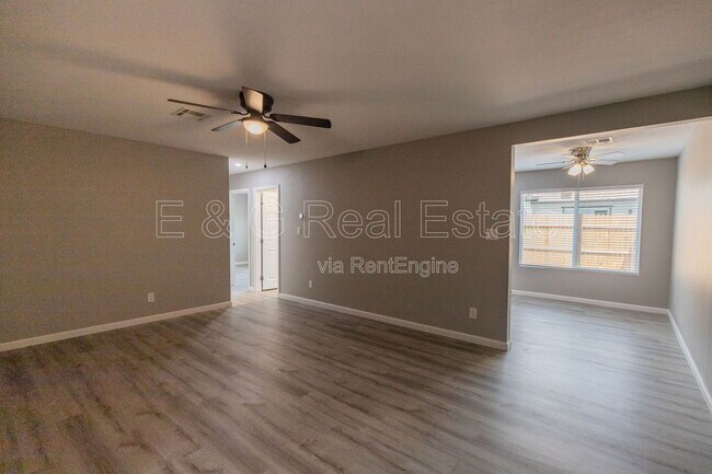 Foto del edificio - 4644 E Caballero St