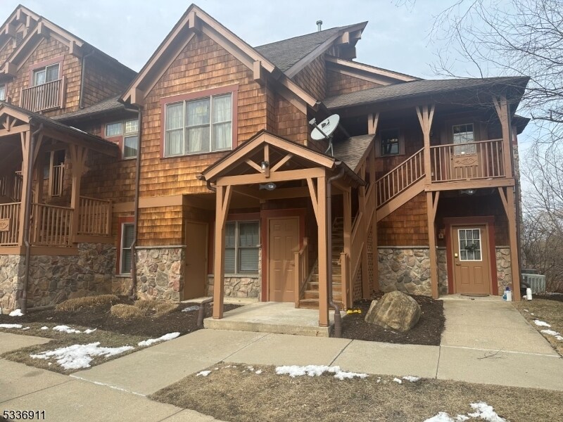 Foto principal - 7-12 Maple Cres