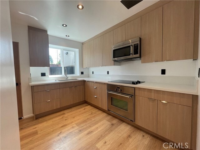 Primary Photo - 1713 W Alameda Ave