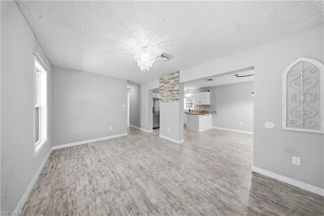 Foto del edificio - 286 Leawood Cir