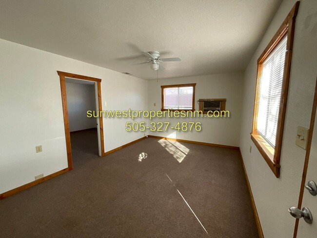 Foto del edificio - 2 Bedroom, 1 Bath with Washer and Dryer