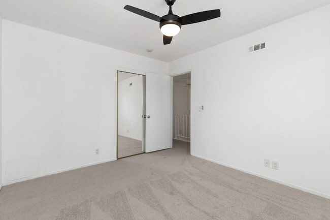 Building Photo - Charming Huntington Beach Townhome | Prime...