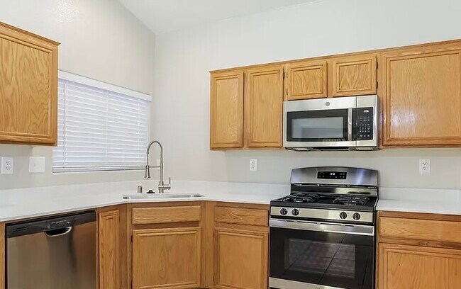 Foto del edificio - 4622 Wood View St