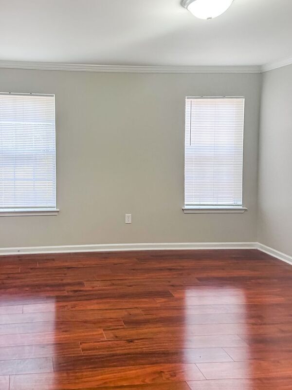 Foto del edificio - 120 Meriweather Way