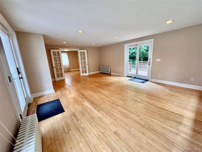 Building Photo - 2 Ruth Ln