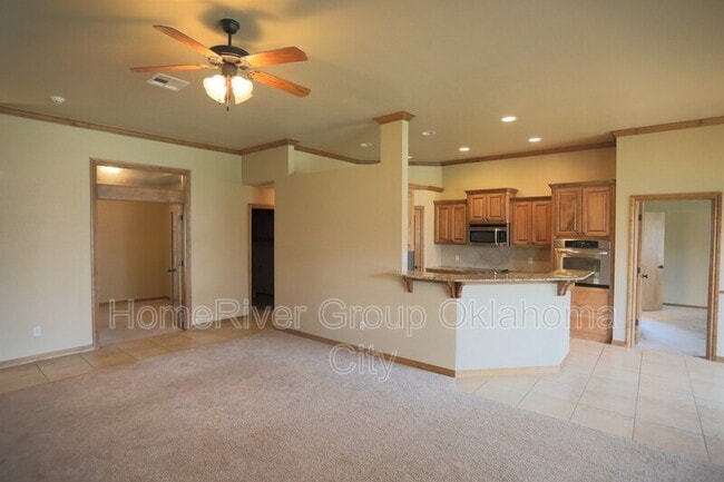 Building Photo - 809 Tea Rose Dr
