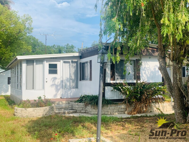 Foto principal - 5225 Sydney St