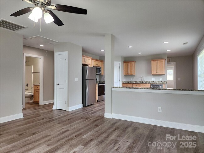 Foto del edificio - 2119 Moose Rd