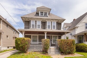 Building Photo - 3910 Carlyle Ave