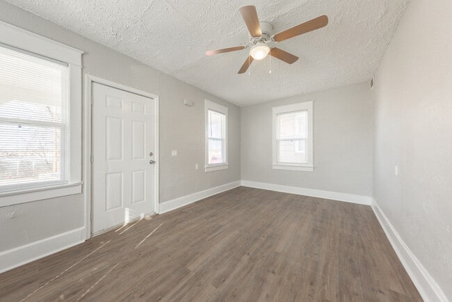 Building Photo - Nice House close to KU Medical Center in K...