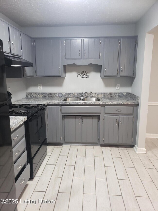 Foto del edificio - 100 E Florence Ave