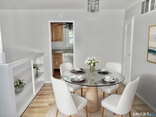 Foto del edificio - 245 Unquowa Rd