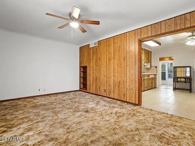 Foto del edificio - 3222 Frankfort Ave