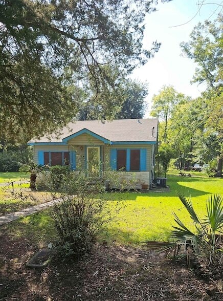 Building Photo - 2235 Johnson St